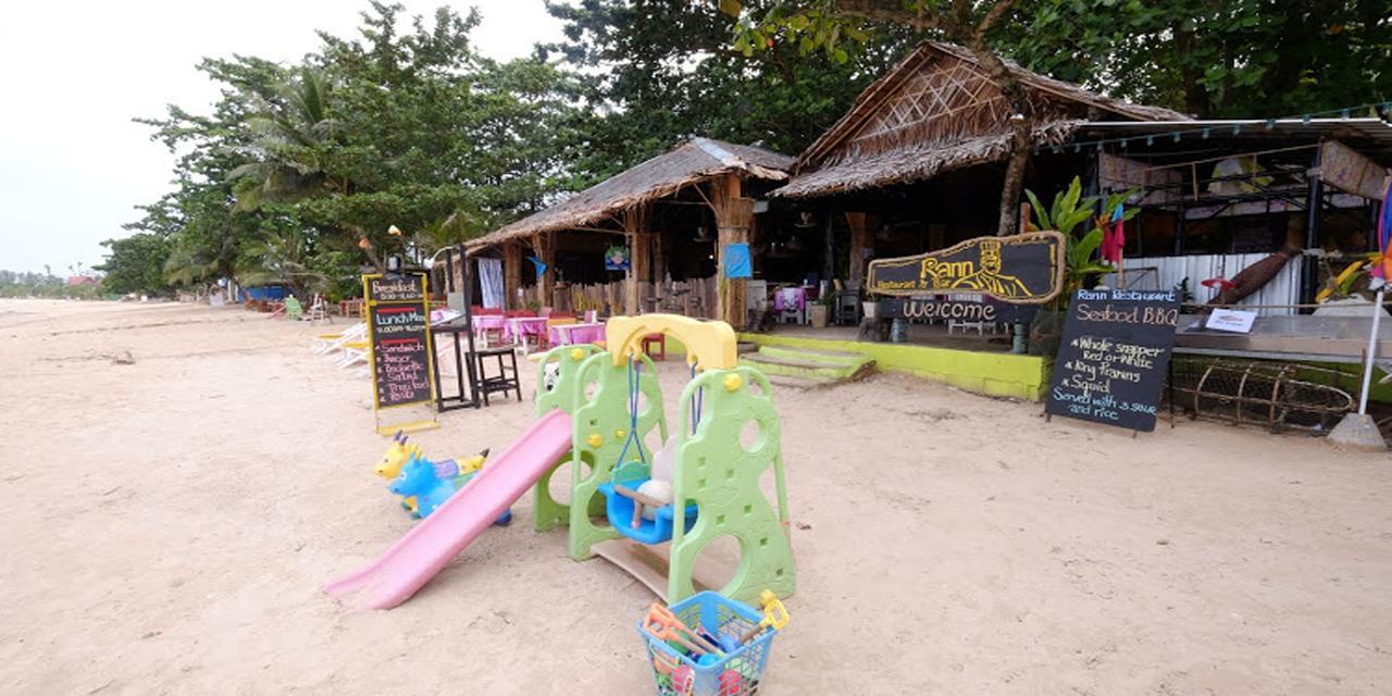 Rann Chalet Beach Side Koh Lanta Bagian luar foto
