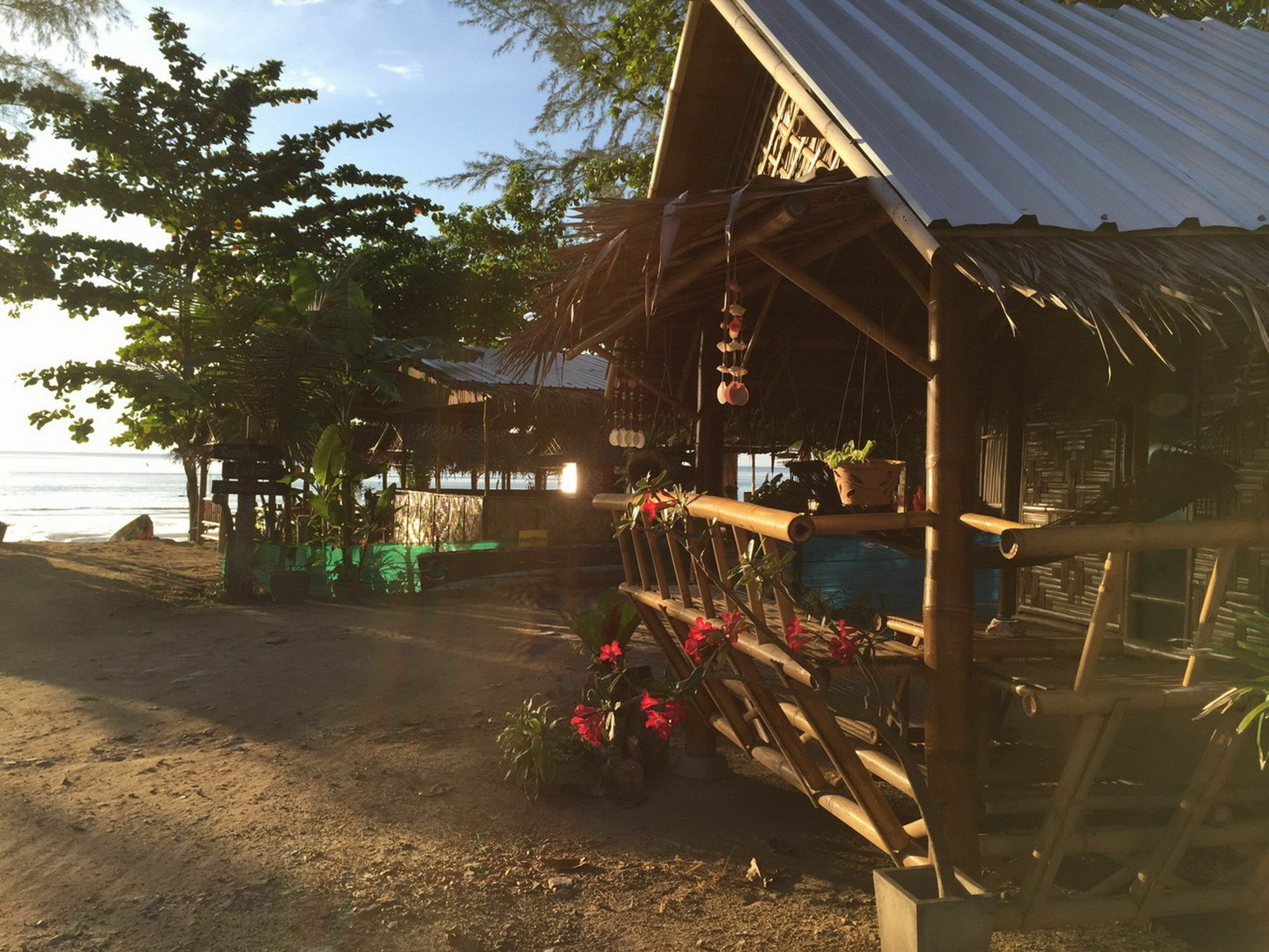 Rann Chalet Beach Side Koh Lanta Bagian luar foto