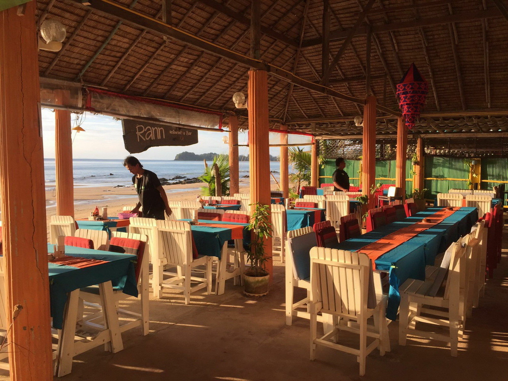 Rann Chalet Beach Side Koh Lanta Bagian luar foto