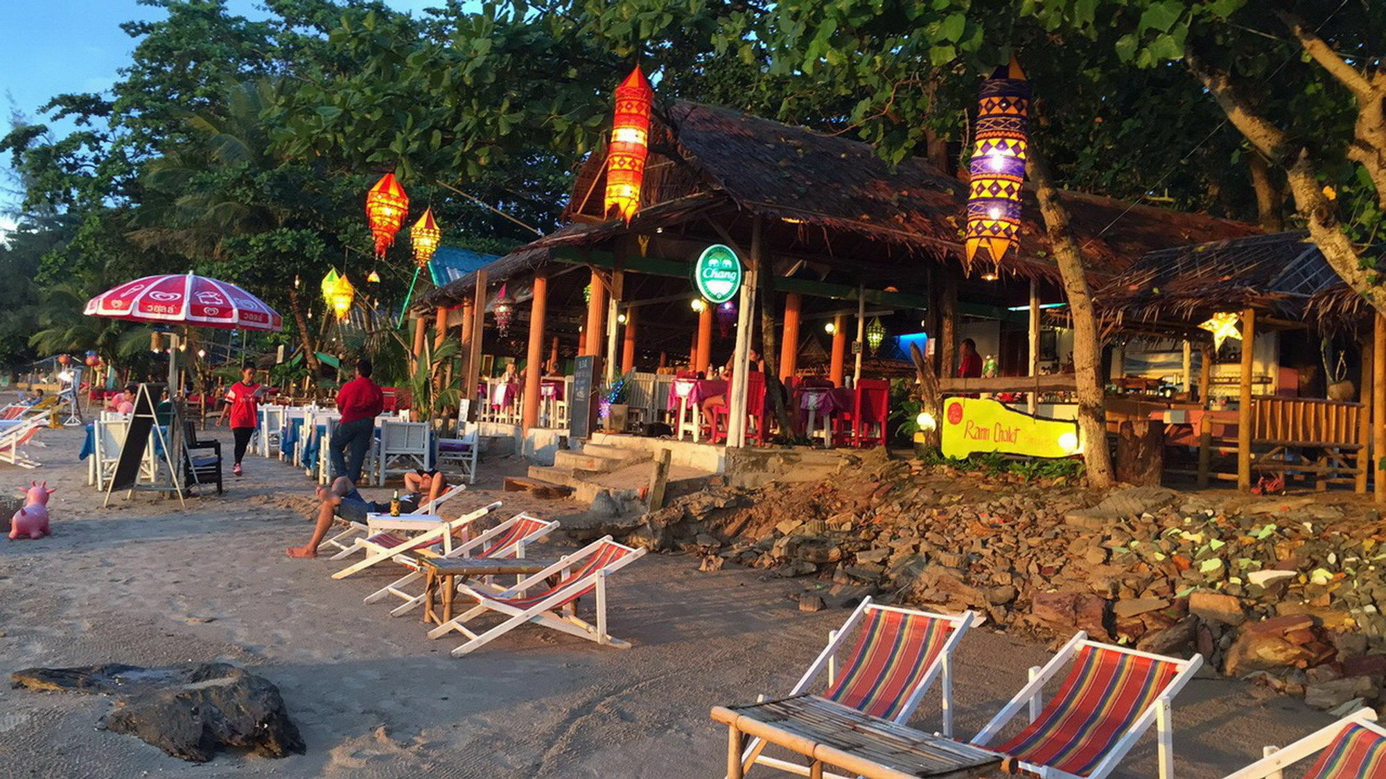 Rann Chalet Beach Side Koh Lanta Bagian luar foto